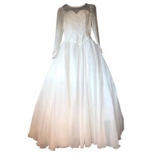 ALFRED SUNG Ivory Bridal Dress with Lace Details